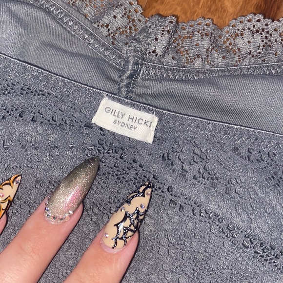 NWOT- GILLY HICKS UNLINED BRALETTE - SIZE SMALL - Picture 4 of 5